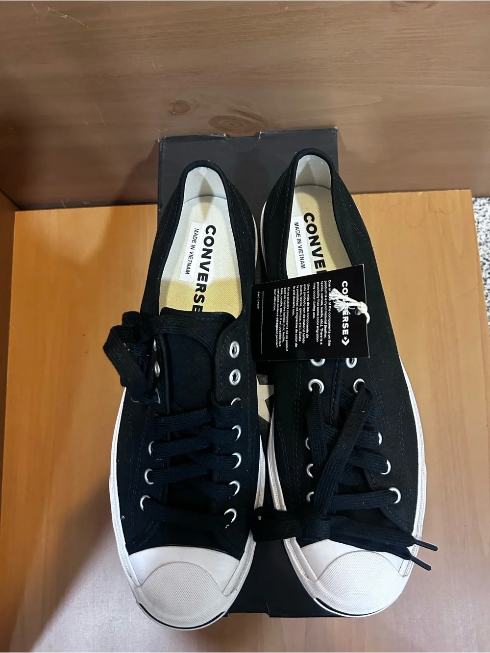 Converse brand new